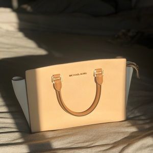 Michael kors purse with wallet!